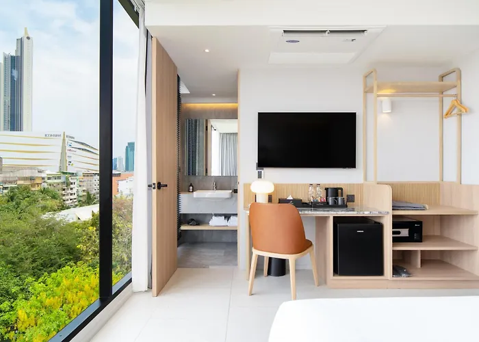 Saan Sathorn 4*