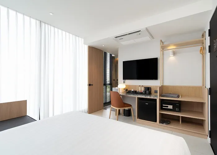 Saan Sathorn
