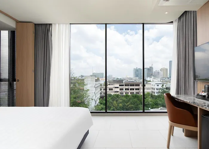 Saan Sathorn 4*