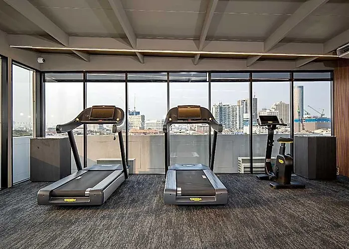 Hotel Saan Sathorn 4*